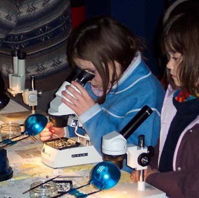 Young visitors at the KGG Activities tables