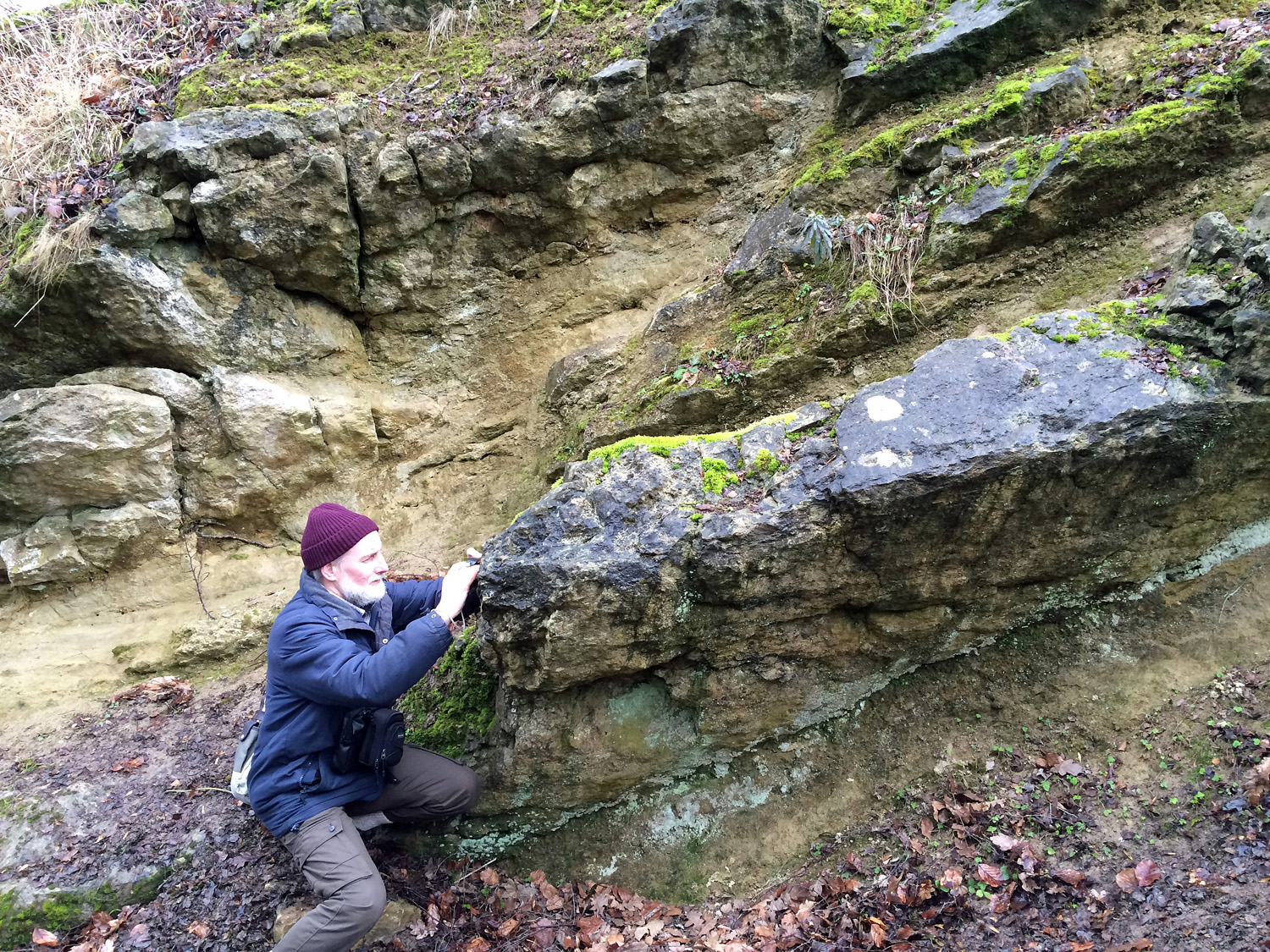 Examing the Ragstone up close